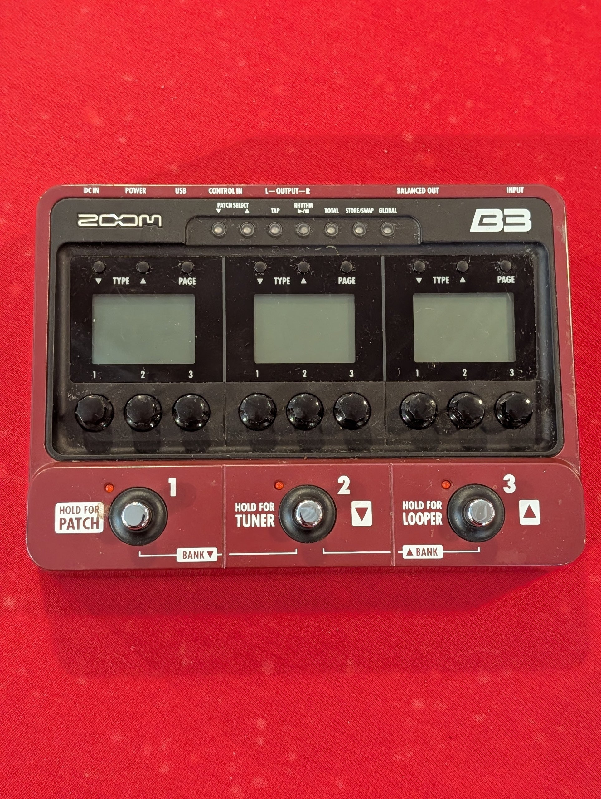 Zoom B3 Bass FX and Amp Simulator : SN 013791 | Tone Central Station